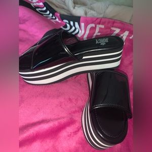 Juicy Couture platforms 7.5